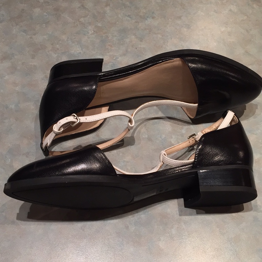 Nine West black and white flats - Picture 2 of 6